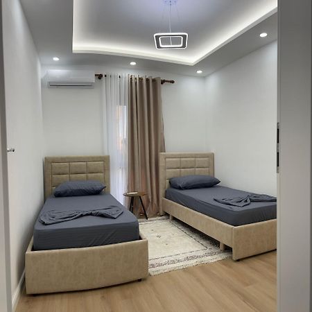 B&B Kroni 1 Shkodër Esterno foto