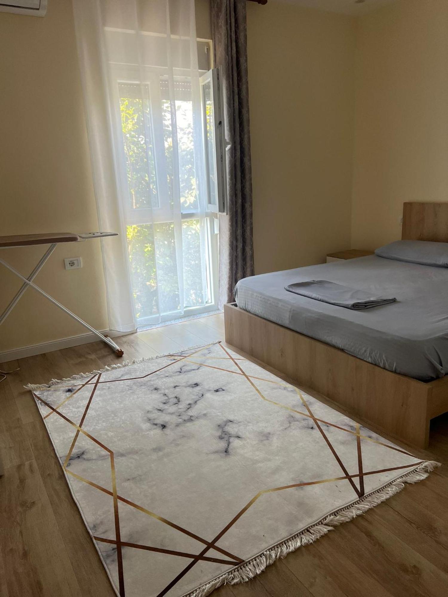 B&B Kroni 1 Shkodër Esterno foto