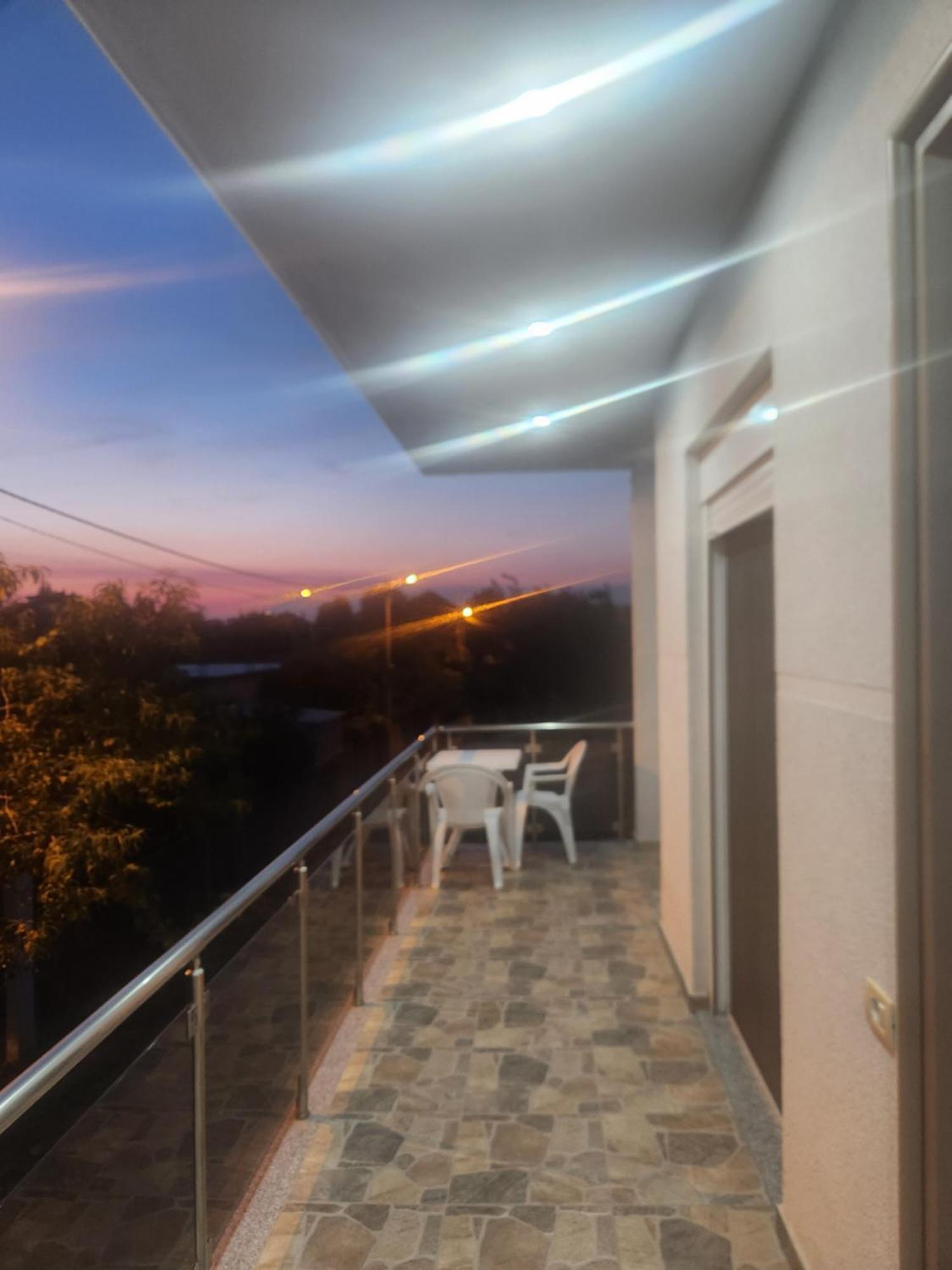 B&B Kroni 1 Shkodër Esterno foto